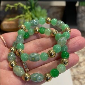 ✔️✔️ Green and Gold Glass Beaded Bracelet Set